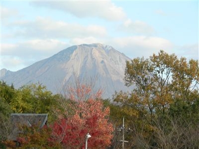 大山と砂丘 001_t